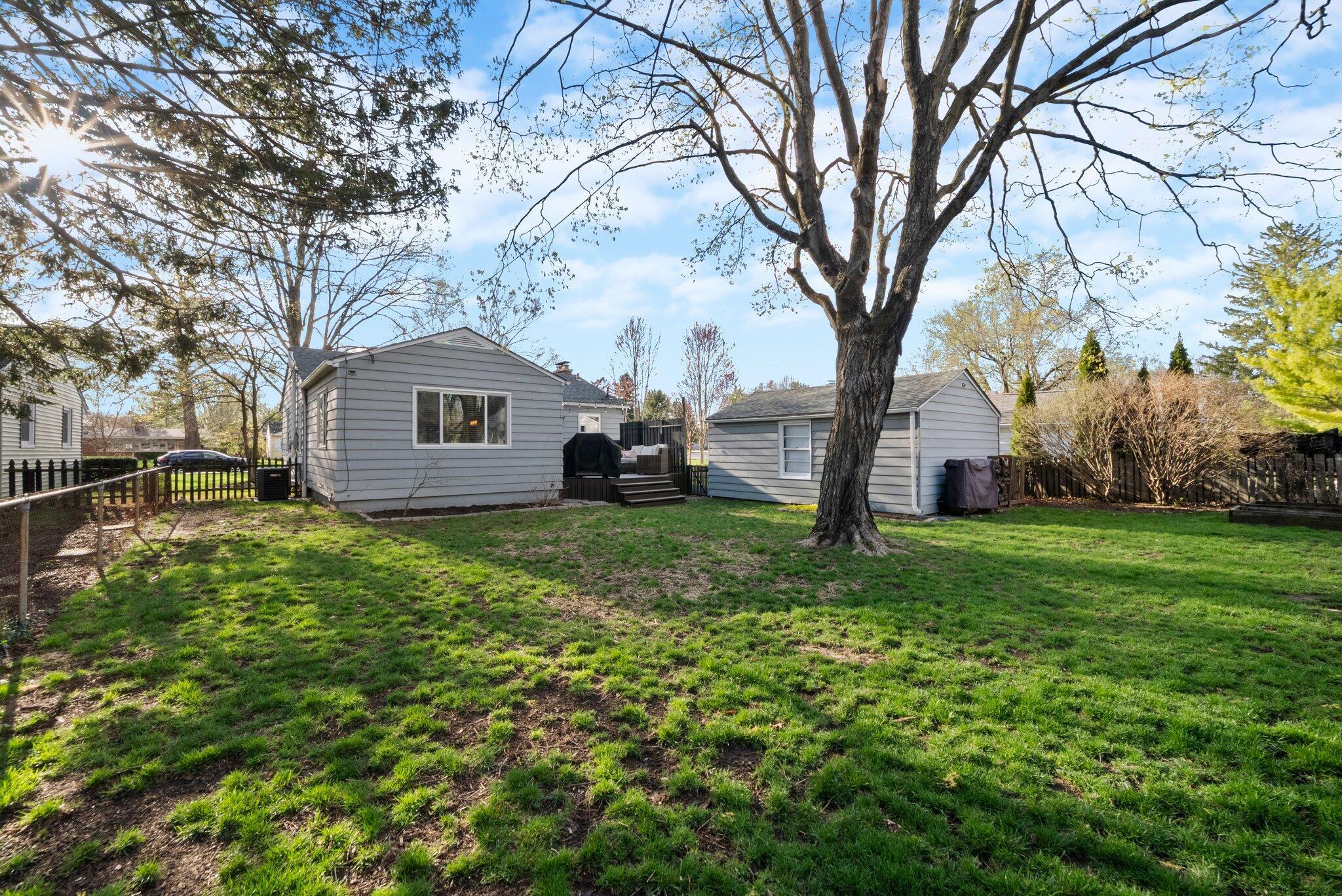3250 Mountview Road Columbus, OH 43221 - Photo 32 of 37 DSC02072