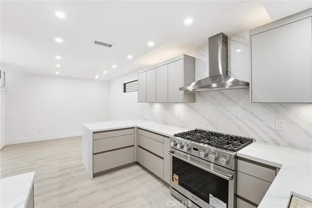 $7,600 | 613 Marigold Avenue, Corona del Mar, CA 92625