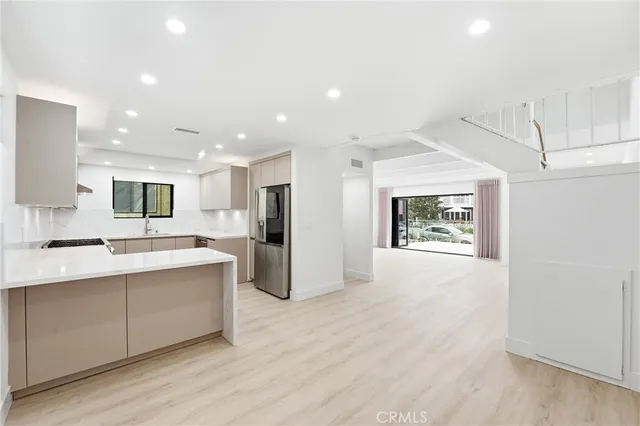 $7,600 | 613 Marigold Avenue, Corona del Mar, CA 92625