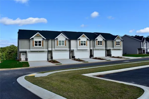 $305,900 | 6334 Pine Ridge Point, Lula, GA 30554