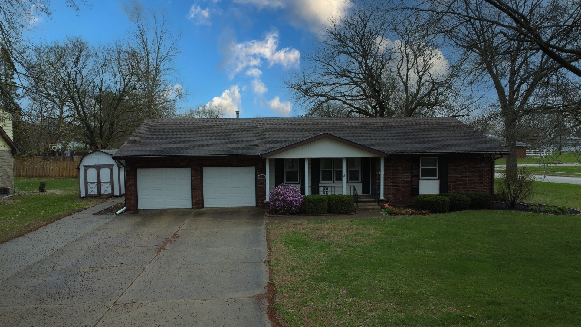 460 South Ralph Street Watseka, IL 60970 - Photo 1 of 41