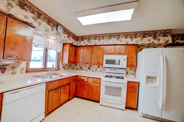 $169,900 | 460 South Ralph Street, Watseka, IL 60970