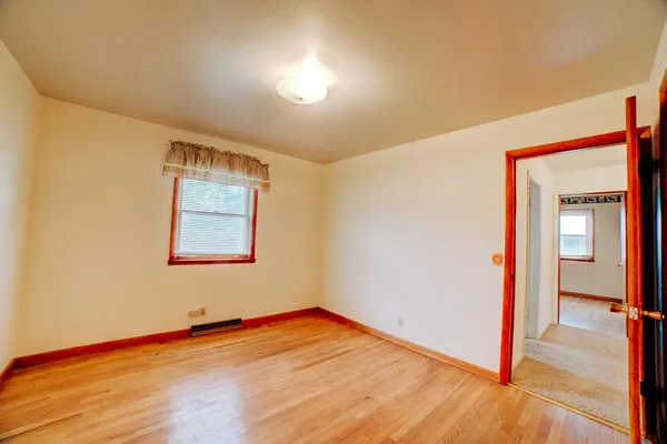 $169,900 | 460 South Ralph Street, Watseka, IL 60970