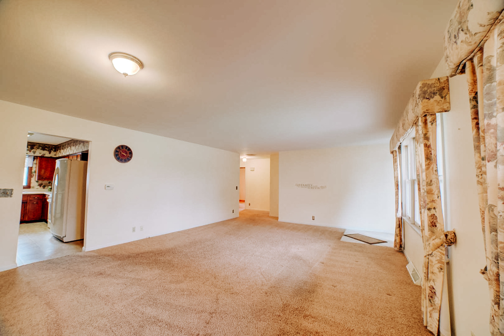 460 South Ralph Street Watseka, IL 60970 - Photo 10 of 41