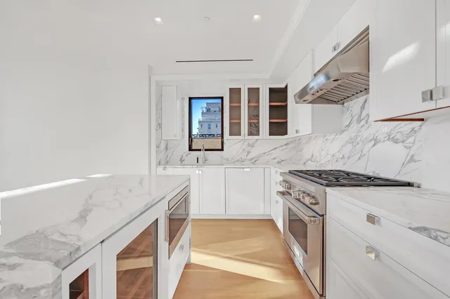$1,995,000 | 269 West 87th Street, Unit 14A | Upper West Side