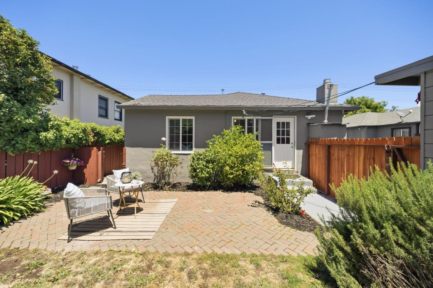 545 Rollins Road Burlingame, CA 94010 - Photo 26 of 38