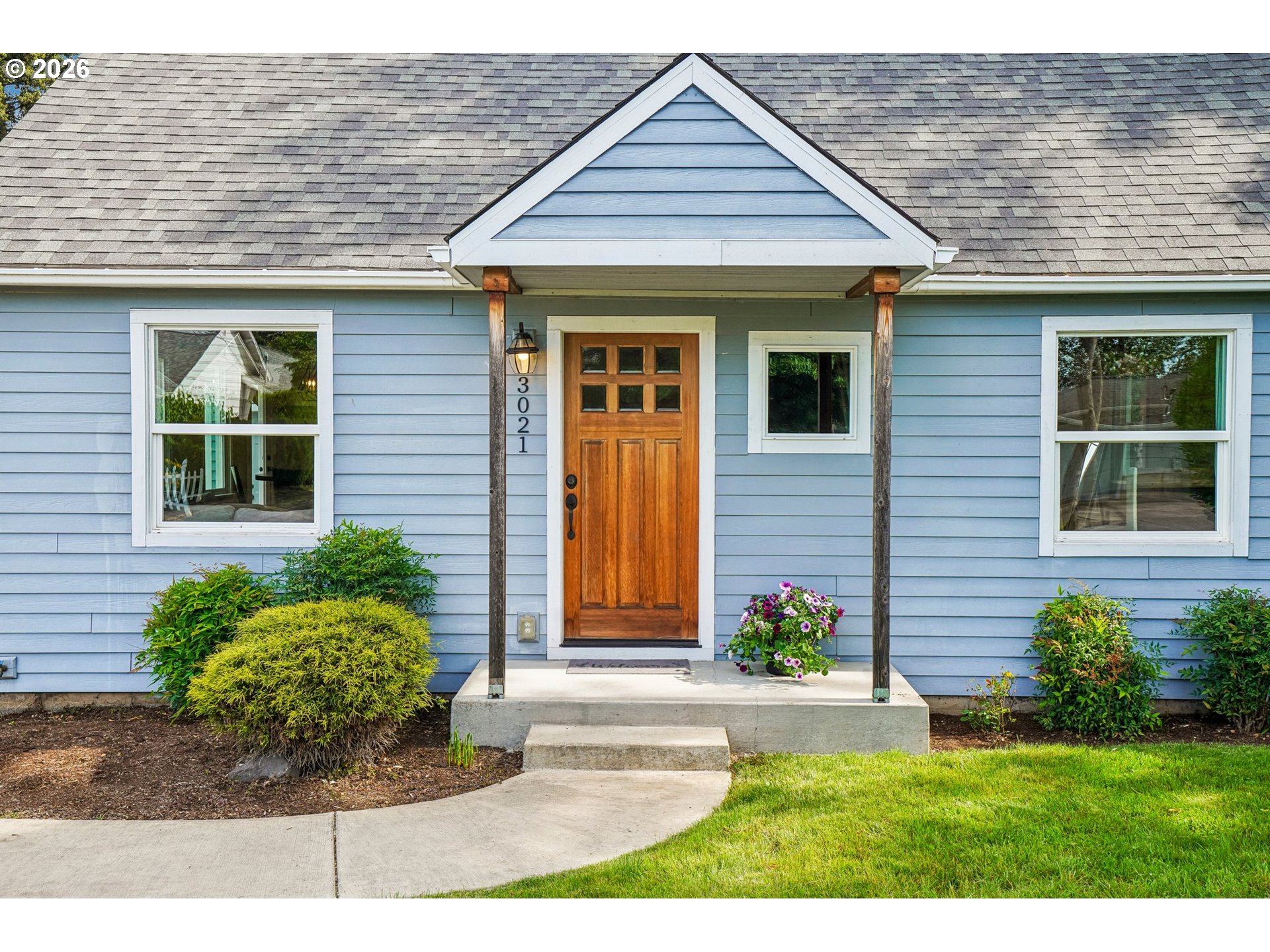 3021 Southeast 3rd Avenue Camas, WA 98607 - Photo 3 of 34