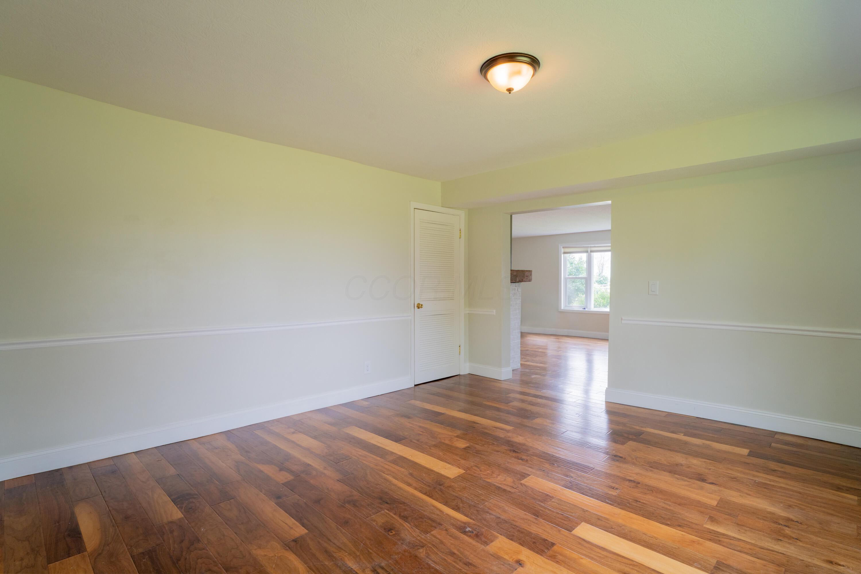 12270 London Road Orient, OH 43146 - Photo 10 of 65 12270London-2122-HDR