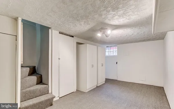 $2,000 | 825 South Charles Street, Baltimore, MD 21230