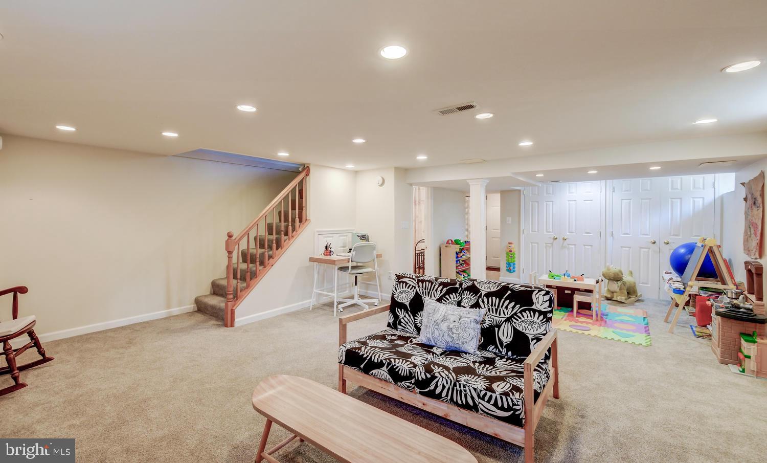 1576 Dellsway Road Towson, MD 21286 - Photo 25 of 41 Newer carpet throughout / recessed ceiling lights