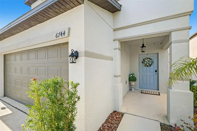 $340,000 | 6744 Back Forty Loop, Zephyrhills, FL 33541