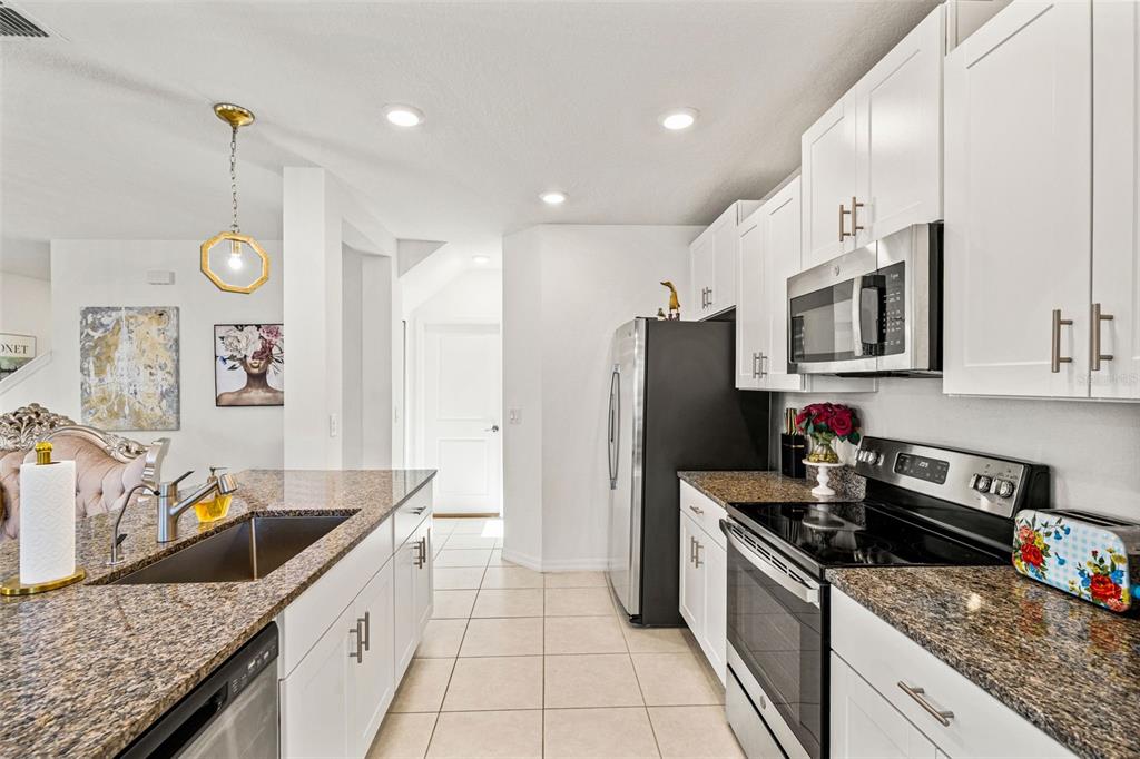 6744 Back Forty Loop Zephyrhills, FL 33541 - Photo 9 of 56