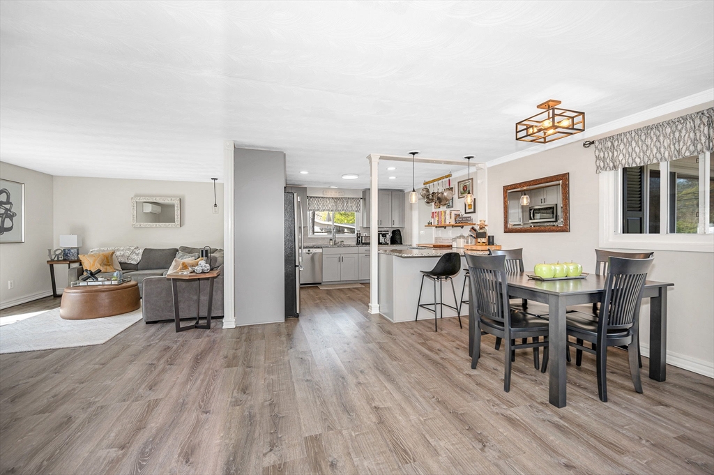 22 Ansie Road Chelmsford, MA 01824 - Photo 3 of 41