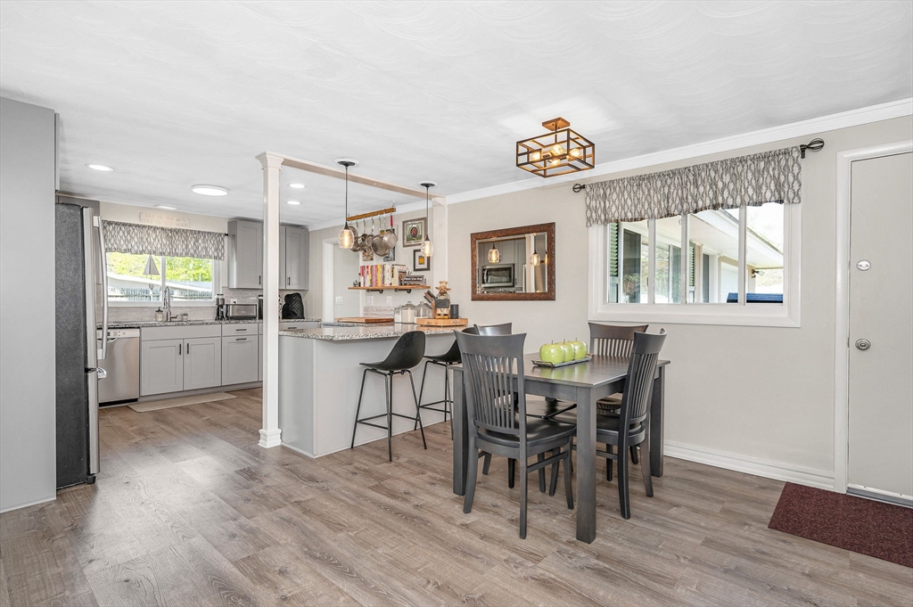 22 Ansie Road Chelmsford, MA 01824 - Photo 4 of 41
