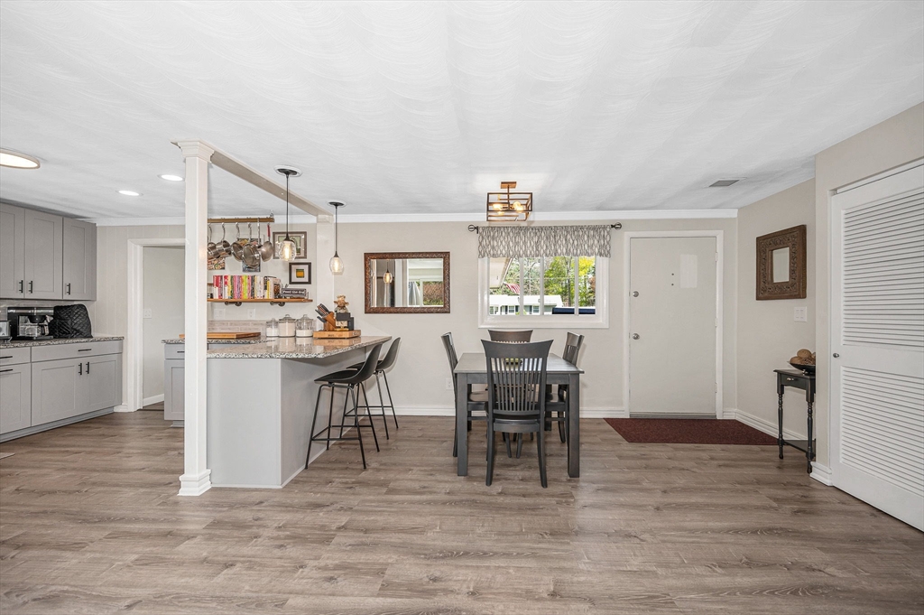 22 Ansie Road Chelmsford, MA 01824 - Photo 5 of 41