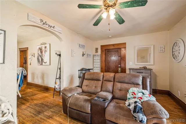 $165,000 | 2462 Niagara Avenue, Niagara Falls, NY 14305