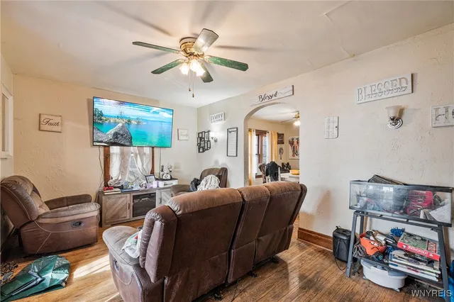 $165,000 | 2462 Niagara Avenue, Niagara Falls, NY 14305