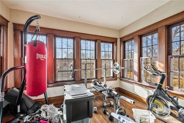 $165,000 | 2462 Niagara Avenue, Niagara Falls, NY 14305