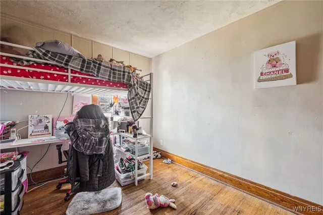 $165,000 | 2462 Niagara Avenue, Niagara Falls, NY 14305