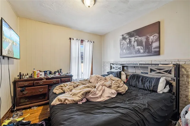 $165,000 | 2462 Niagara Avenue, Niagara Falls, NY 14305