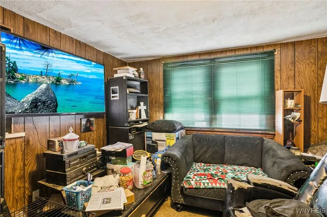 $165,000 | 2462 Niagara Avenue, Niagara Falls, NY 14305