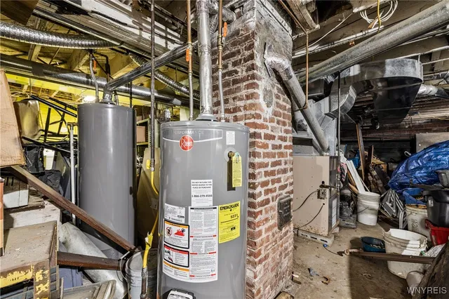 $165,000 | 2462 Niagara Avenue, Niagara Falls, NY 14305