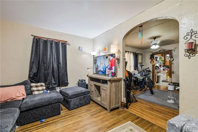 $165,000 | 2462 Niagara Avenue, Niagara Falls, NY 14305