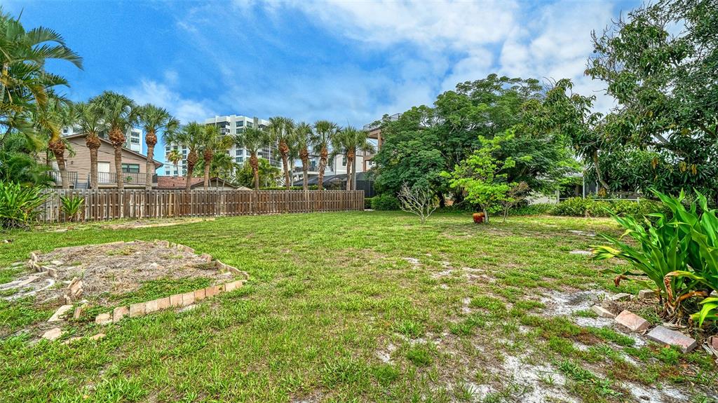621 Alhambra Road Venice, FL 34285 - Photo 41 of 53