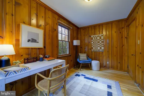 $1,190,000 | 2625 South Hayes Street, Arlington, VA 22202