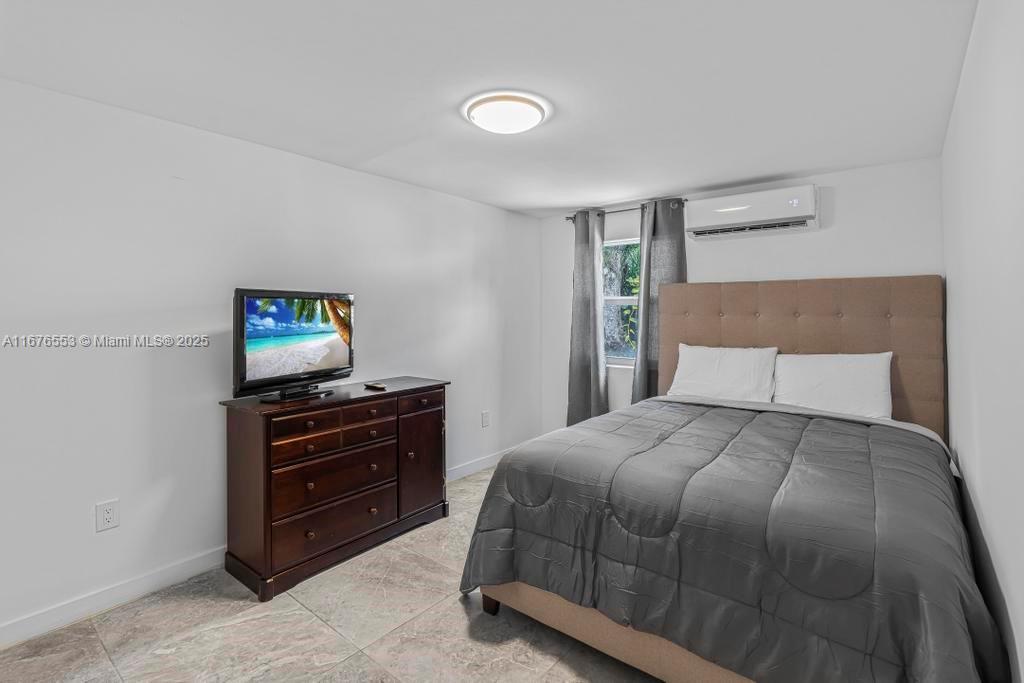 30 Southwest 5th Street, Unit 3 Dania Beach, FL 33004 - Photo 6 of 10