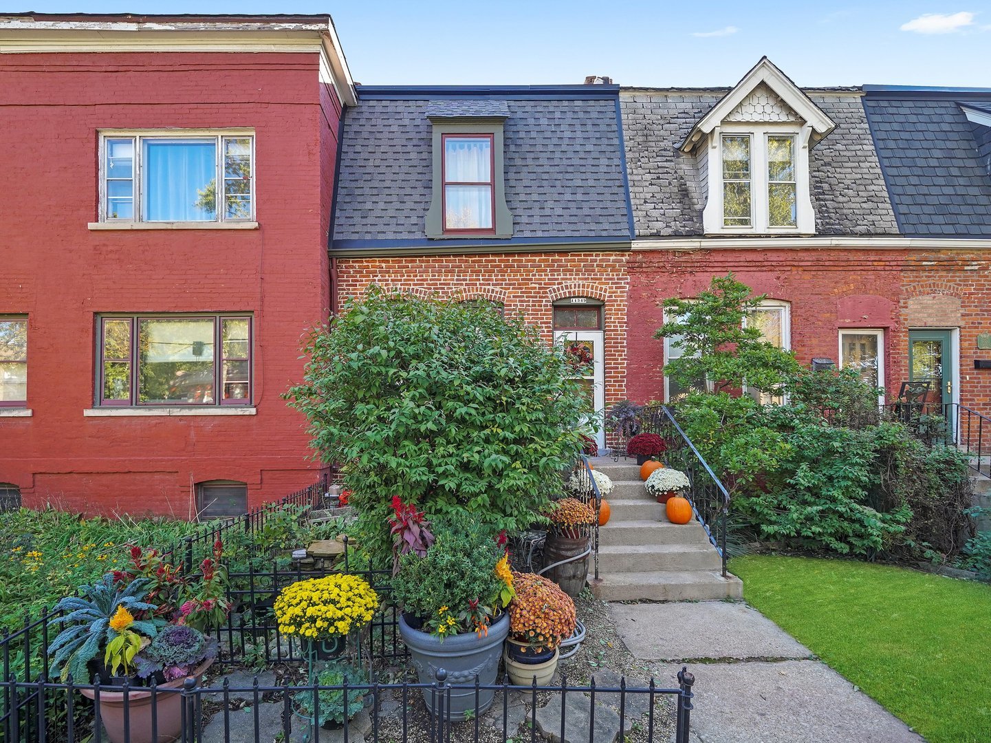 11349 South St Lawrence Avenue, Unit ROWHSE Chicago, IL 60628 - Photo 2 of 22