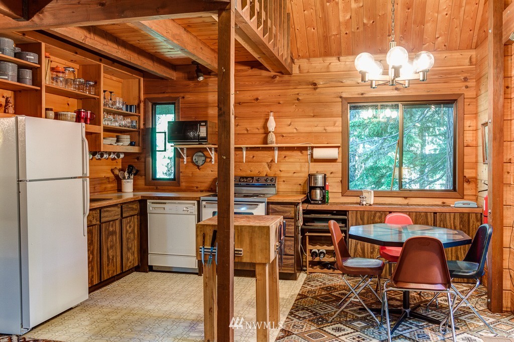 34202 Stevens Road Leavenworth, WA 98826 - Photo 3 of 11 Gallery Image 3