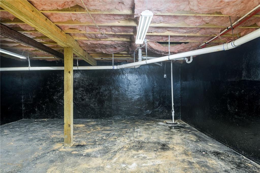 5515 Bethania Road Pfafftown, NC 27040 - Photo 43 of 49 Extra storage room