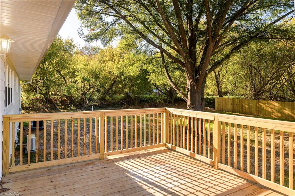 5515 Bethania Road Pfafftown, NC 27040 - Photo 5 of 49