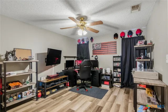 $349,900 | 408 Cherrystone Circle, Victoria, TX 77904