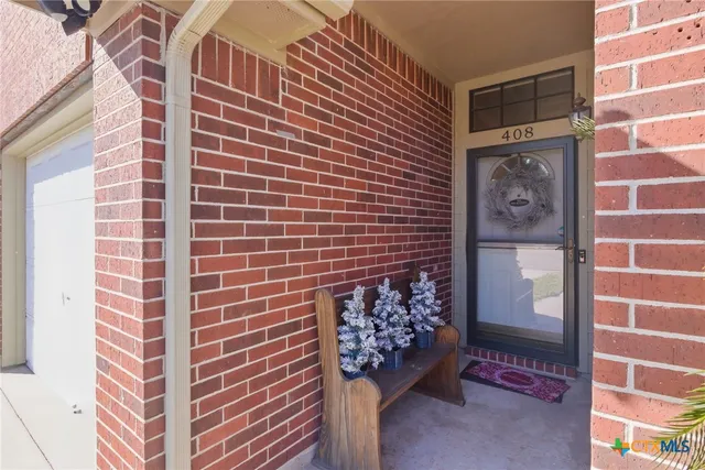 $349,900 | 408 Cherrystone Circle, Victoria, TX 77904