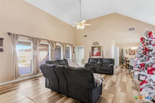 $349,900 | 408 Cherrystone Circle, Victoria, TX 77904