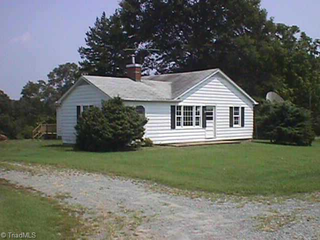 1059 Watts Farm Road King, NC 27021 - Photo 1 of 7 Exterior Front.