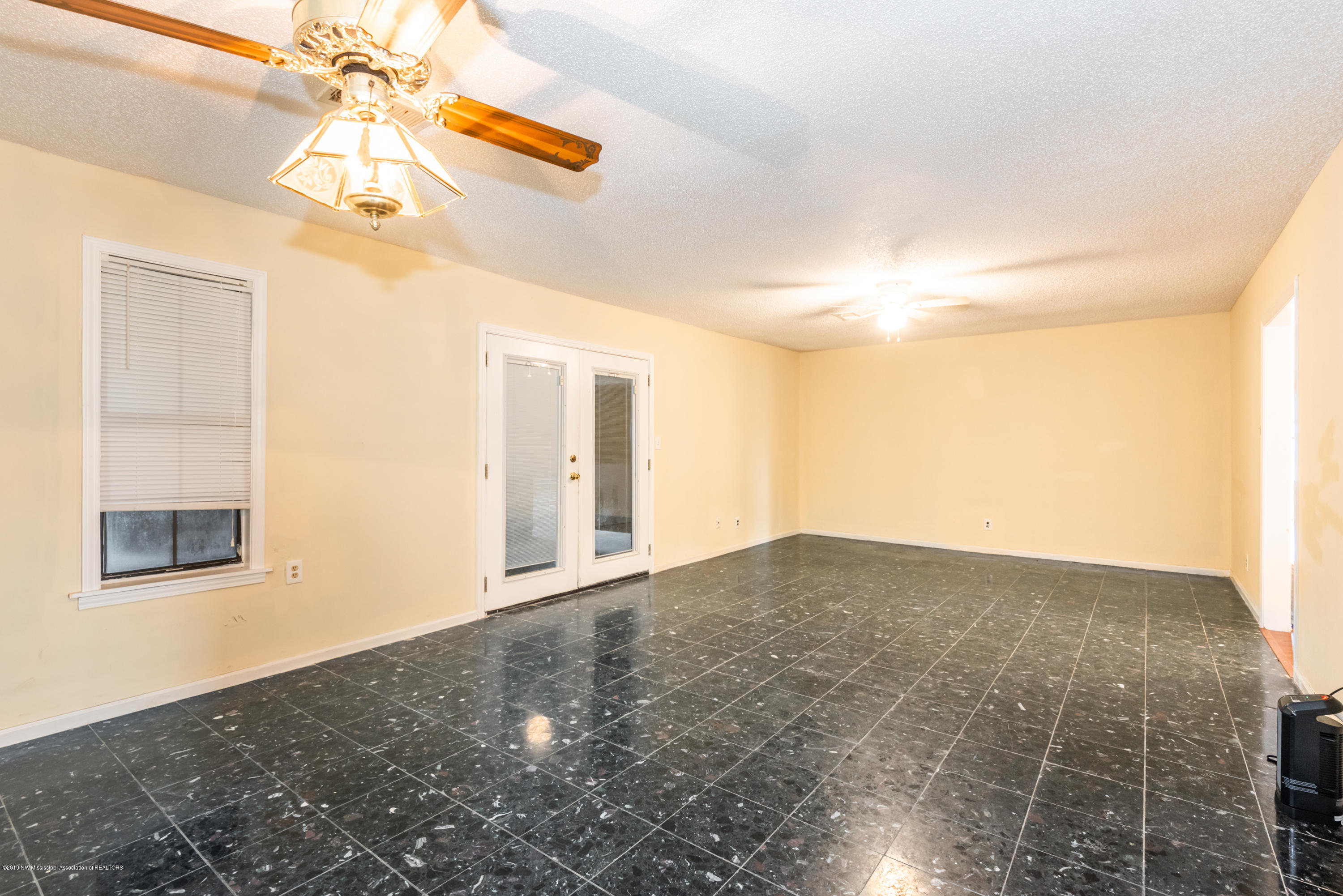 3889 North Robertson Road Nesbit, MS 38651 - Photo 6 of 19 DSC_9641