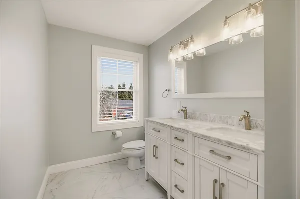 $5,000 | 3 Rego Avenue, Bristol, RI 02809