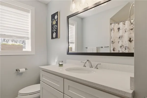 $5,000 | 3 Rego Avenue, Bristol, RI 02809