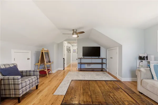 $5,000 | 3 Rego Avenue, Bristol, RI 02809