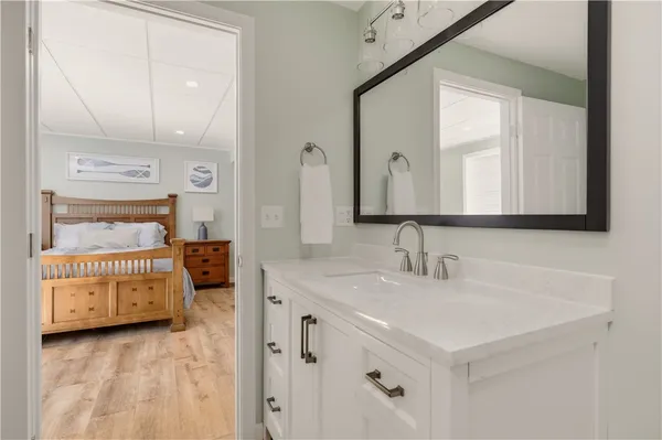 $5,000 | 3 Rego Avenue, Bristol, RI 02809