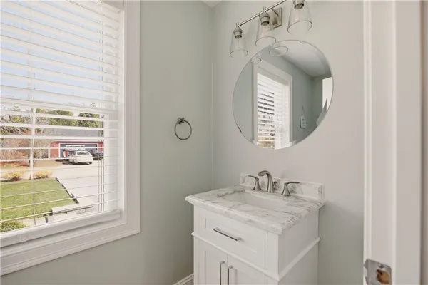 $5,000 | 3 Rego Avenue, Bristol, RI 02809