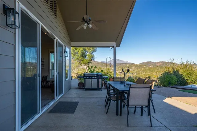 $819,000 | 9770 Brickwood Drive, Redding, CA 96001