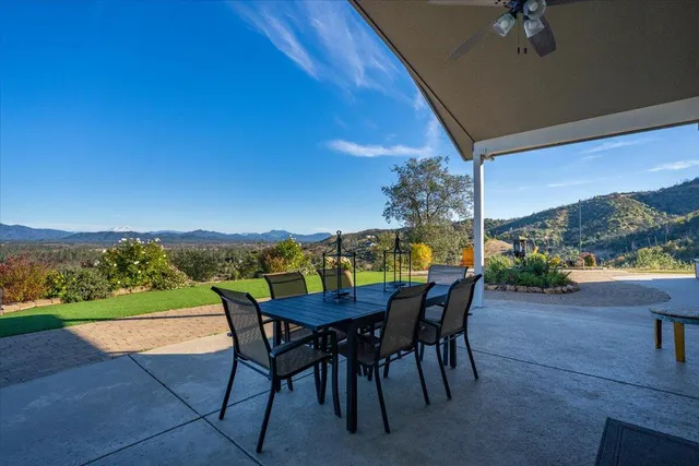 $819,000 | 9770 Brickwood Drive, Redding, CA 96001