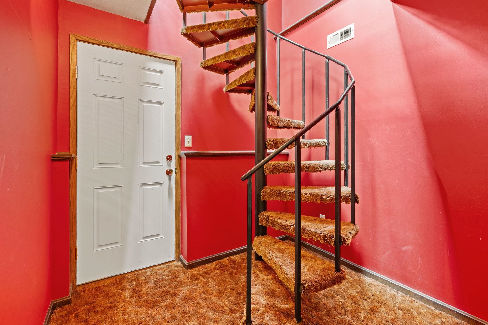 18 Dunloggin Road Nashua, NH 03063 - Photo 13 of 48 Gallery Image 13