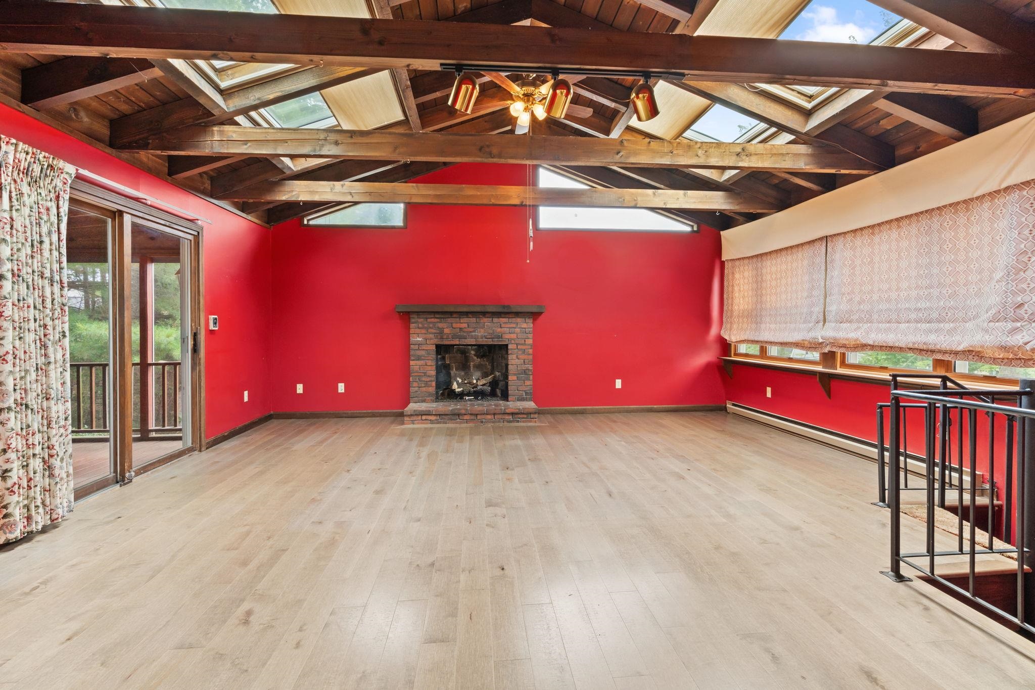 18 Dunloggin Road Nashua, NH 03063 - Photo 14 of 48 Gallery Image 14