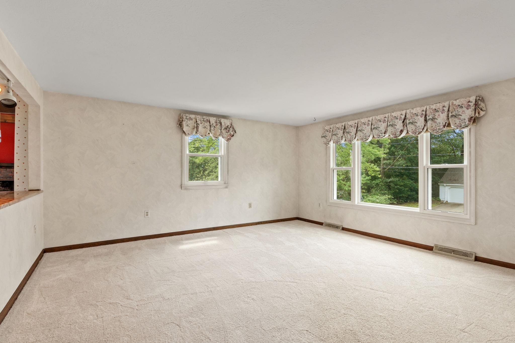 18 Dunloggin Road Nashua, NH 03063 - Photo 22 of 48 Gallery Image 22
