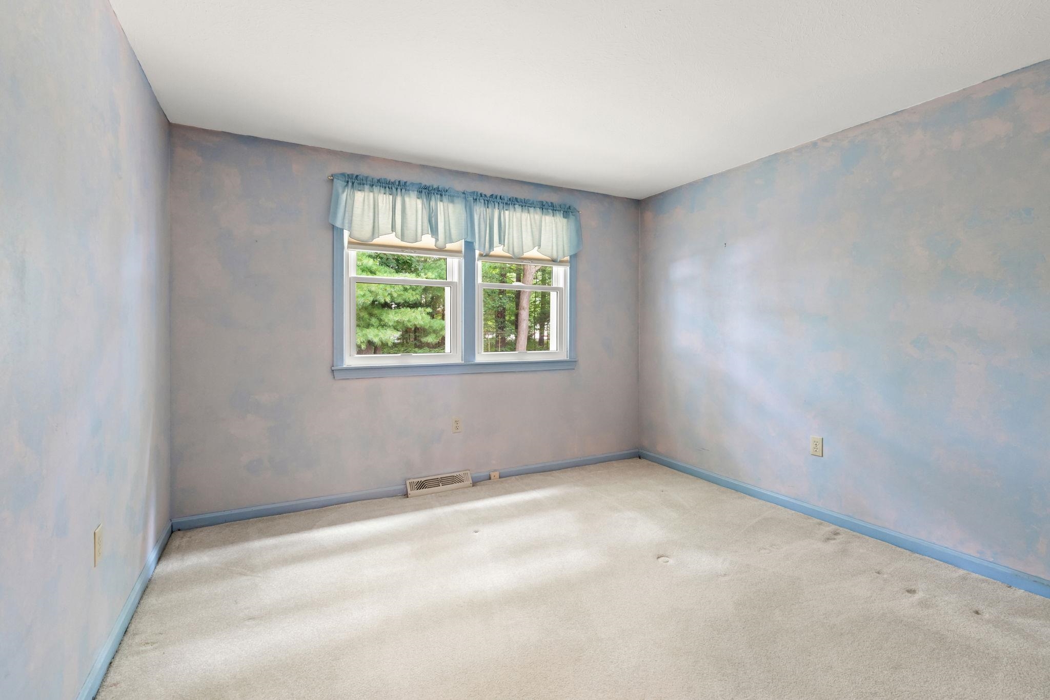 18 Dunloggin Road Nashua, NH 03063 - Photo 25 of 48 Gallery Image 25